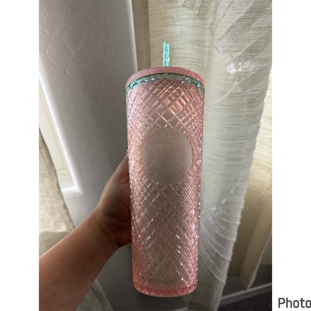 Starbucks 2023 Spring Pink Pearl Jeweled Venti Tumbler🩷